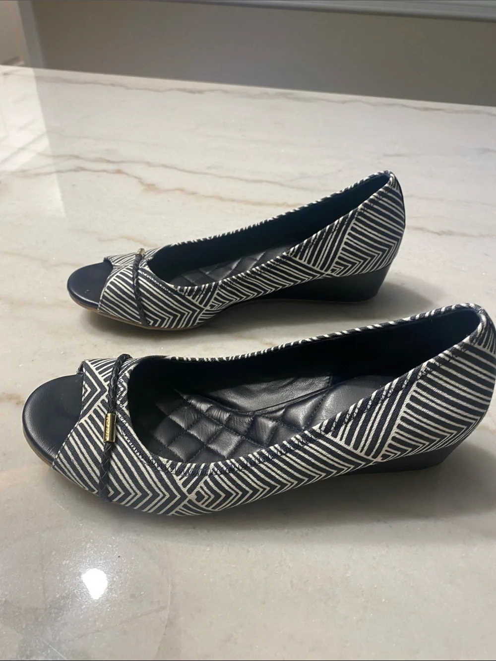 Cole Haan Navy Striped Wedge Peep-Toe Flats Geometric size 9